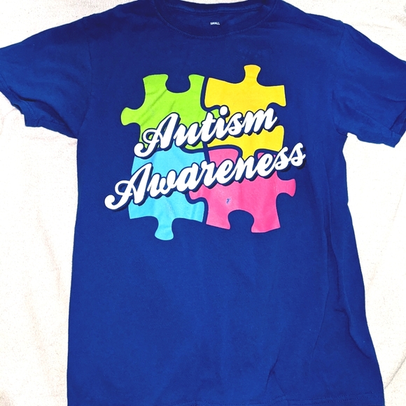 🆓 GWP 🙃 AUTISM AWARENESS TEE - Picture 1 of 3